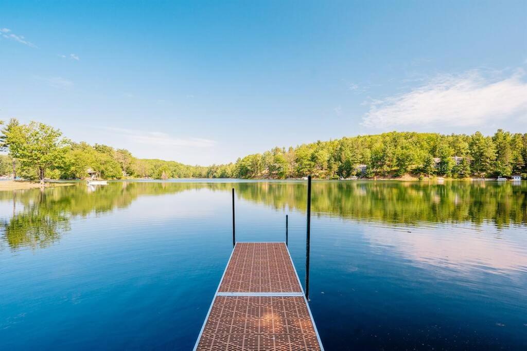 Cabin On Beautiful Arbutus Lake Near Traverse City Eksteriør bilde